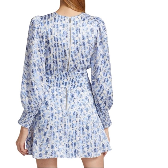 Alice + Olivia Molli Belted Floral Mini Wrap Dress Forget Me Not Antique Size 2 - Picture 5 of 15